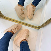 Baskets à lacets tellement confortables