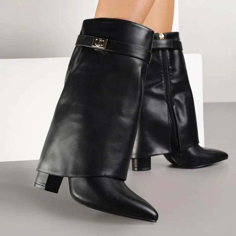 Demi bottes à talons avec tige à revers et ornements