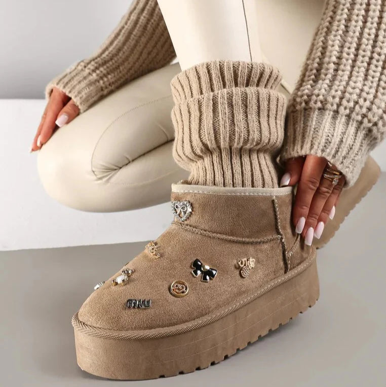 UGG à basse décorées