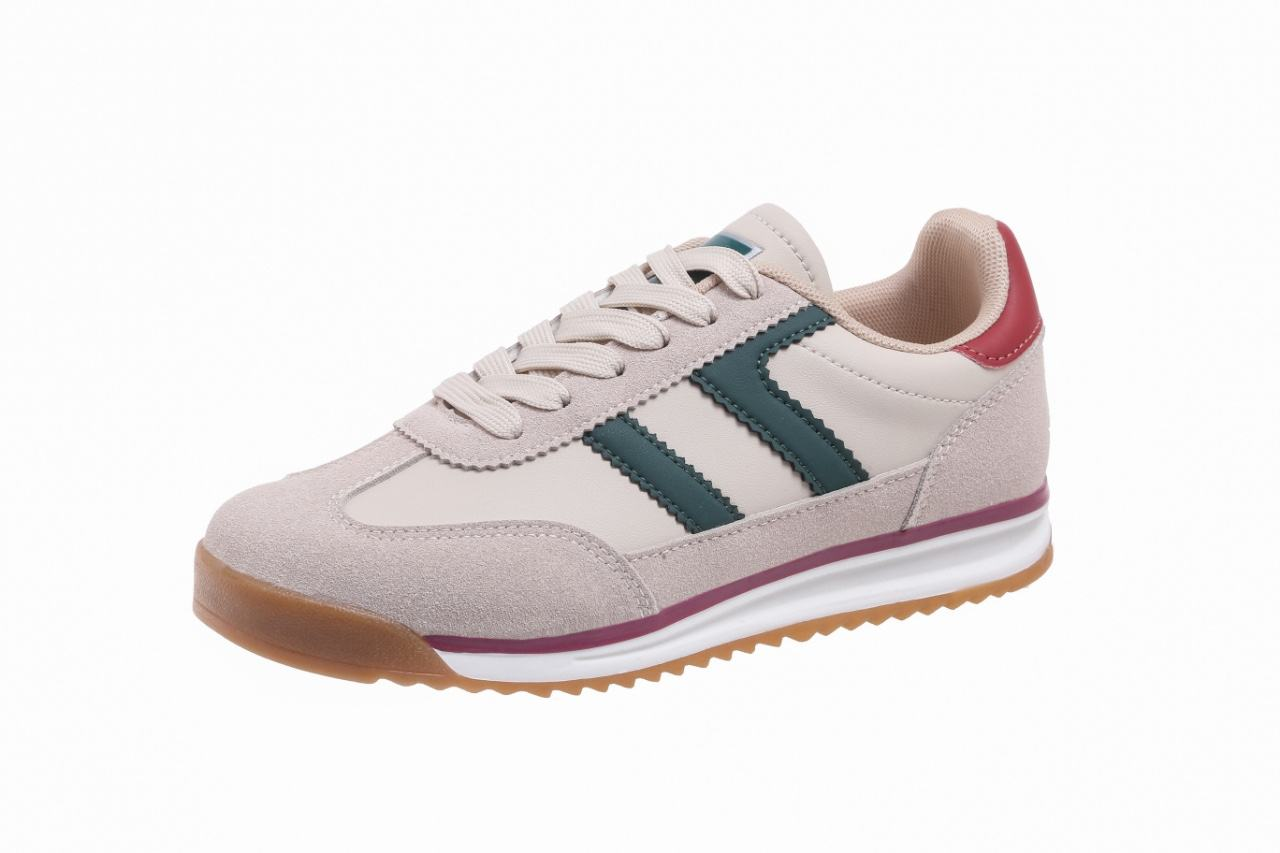 Basket de sport en cuir écologique