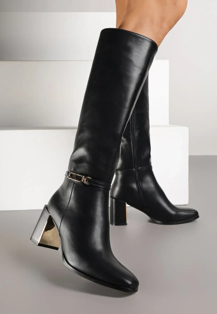 Bottines  avec applications décoratives sur la tige