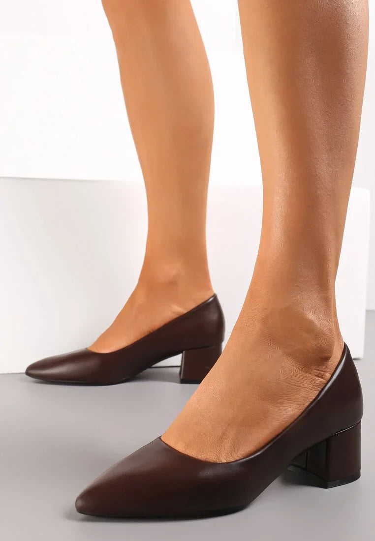 Escarpins à bout pointu et talon bas