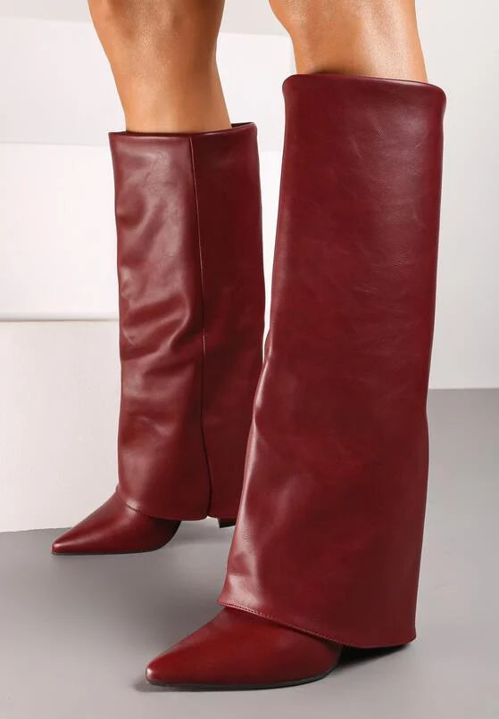 Bottes à talons hauts avec une tige retroussée à la mode