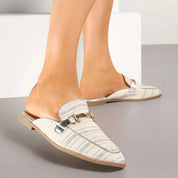 Babouche plates et argentées avec fil métallique et boucle