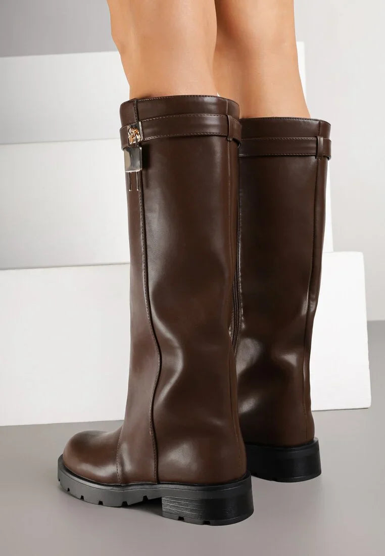 Bottes marron à tige droite et appliqué métallique