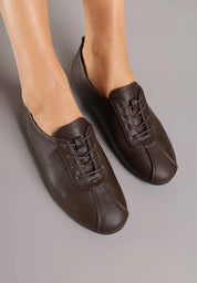 Ballerines basses de sport à lacets