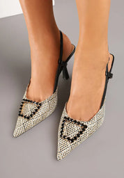 Escarpins à talons hauts ornées et bride arrière