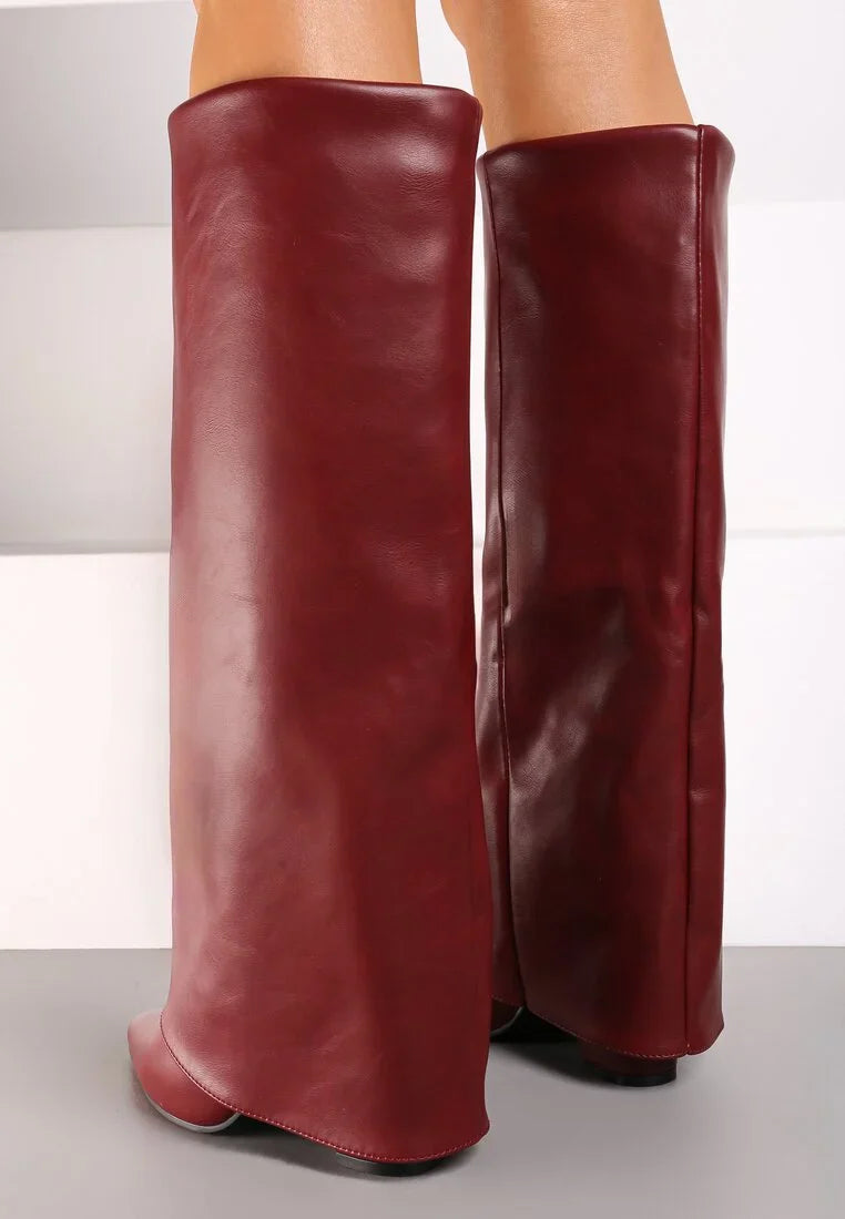 Bottes à talons hauts avec une tige retroussée à la mode