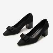 Escarpins à talons bas avec nœud décoratif et doublure en cuir écologique