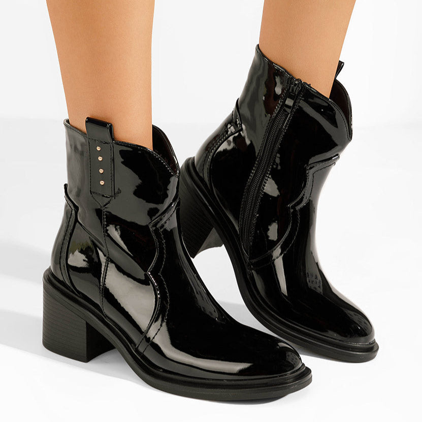 Demi bottes à gros talon noires