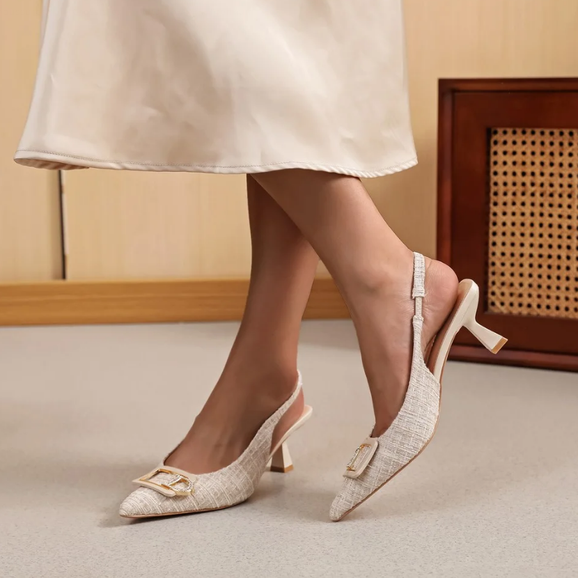 Escarpins à Motif Doré Élégants