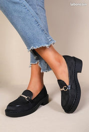 Mocassins plats pour femme avec chaîne doré