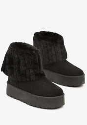 UGG fourrées compensées à rabat en fourrure