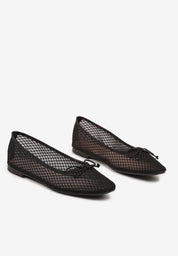 Ballerines en maille ornées