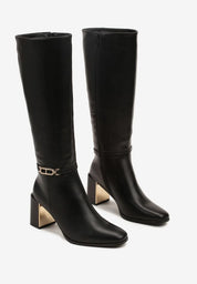 Bottines  avec applications décoratives sur la tige