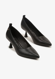 Escarpins noirs à talon canard dans un style Lanivre classique