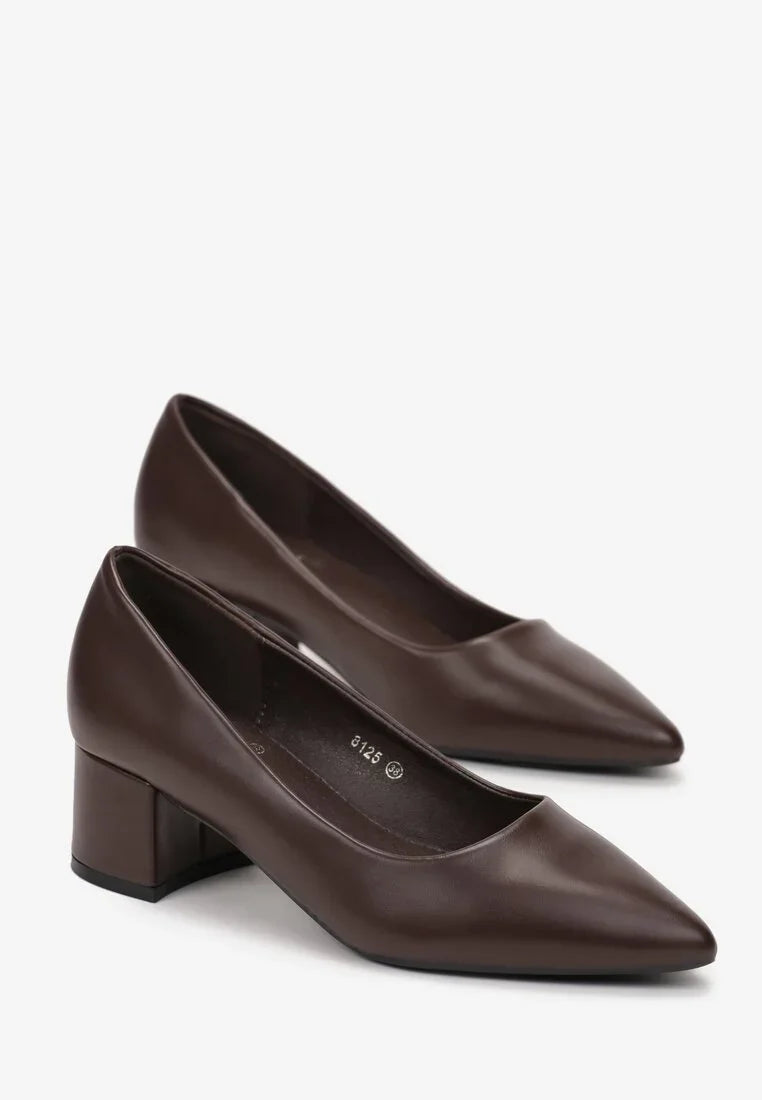 Escarpins à bout pointu et talon bas