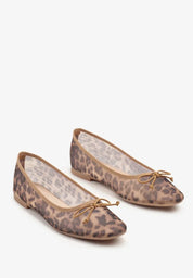 Ballerines en maille ornées