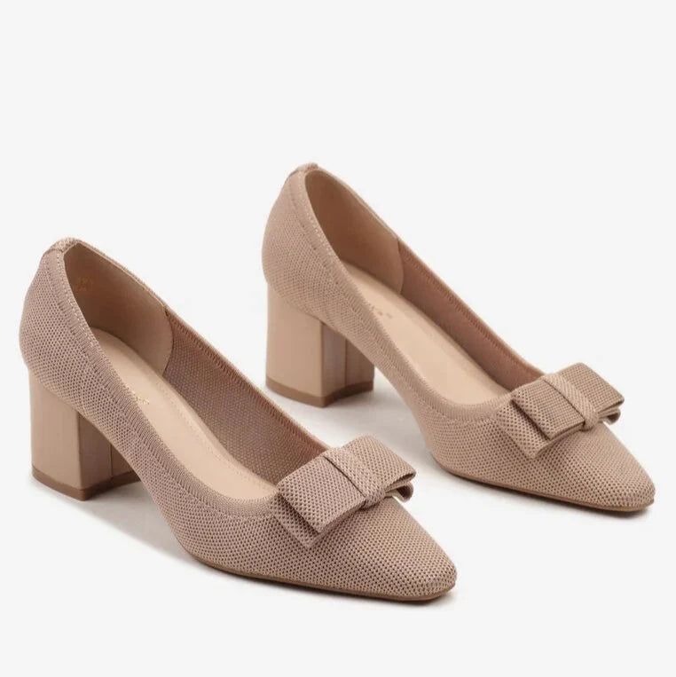 Escarpins à talons bas avec nœud décoratif et doublure en cuir écologique