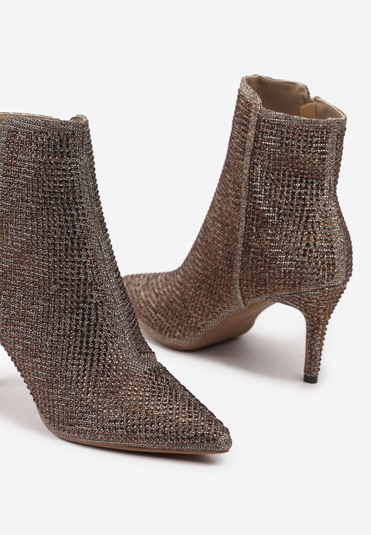 Demi bottes à talons hauts