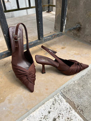 Escarpins ouverts en satin à talon fin