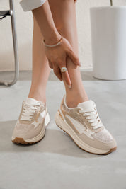 Baskets Boue Et Or Avec Détails Métalliques Et Semelle Plateforme