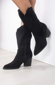 bottes cowboy mi-mollet à bout pointu