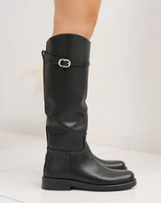 Bottes noires cavalière à bout rond avec lanière dorée