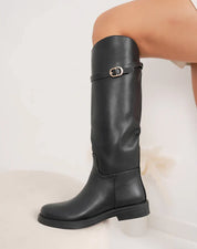 Bottes noires cavalière à bout rond avec lanière dorée