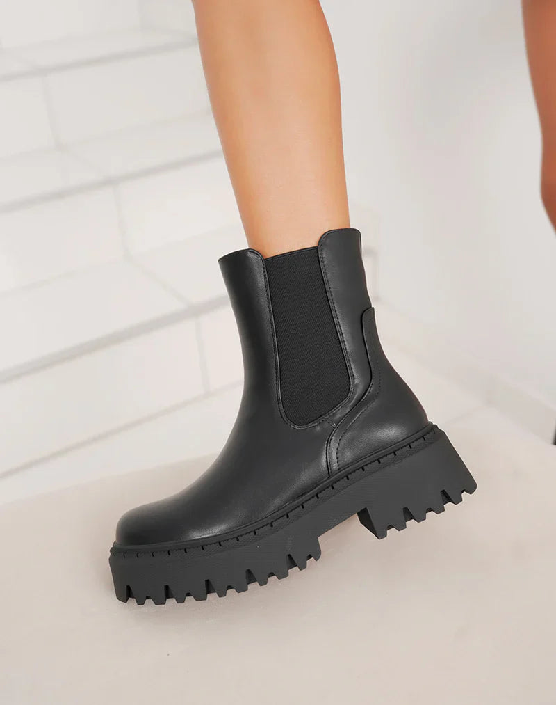 Brodequin femme style à plateforme crantée et intérieur fourré