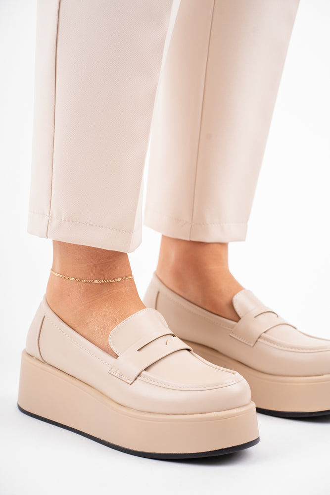 Mocassins à plateforme avec bride décorative