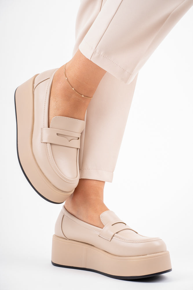 Mocassins à plateforme avec bride décorative