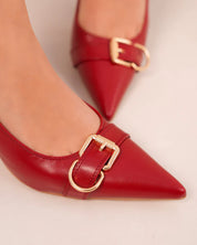 Escarpin à talons hauts bordeaux avec bride arrière et boucle métallique
