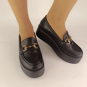 Mocassins à plateforme avec détails métalliques