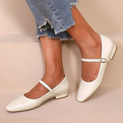 Ballerines à bout rond et bride fine