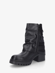 Demi bottes montantes à revers et boucles