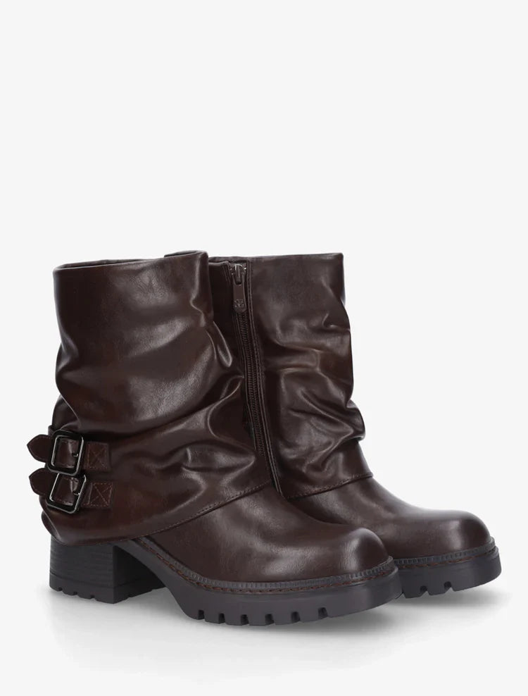 Demi bottes montantes à revers et boucles