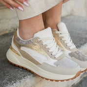 Baskets Boue Et Or Avec Détails Métalliques Et Semelle Plateforme