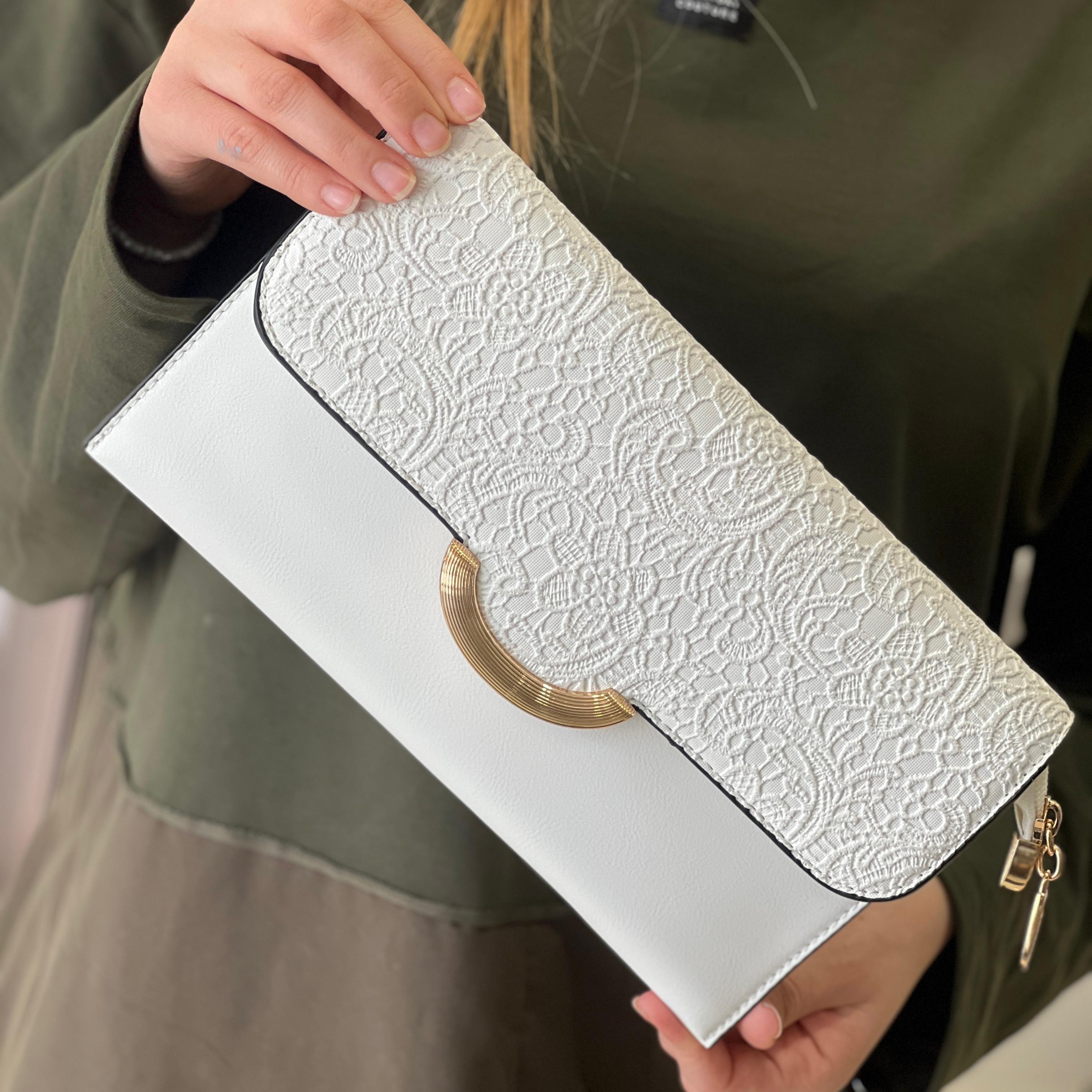 Pochette Bandoulière à Rabat Effet Broderie