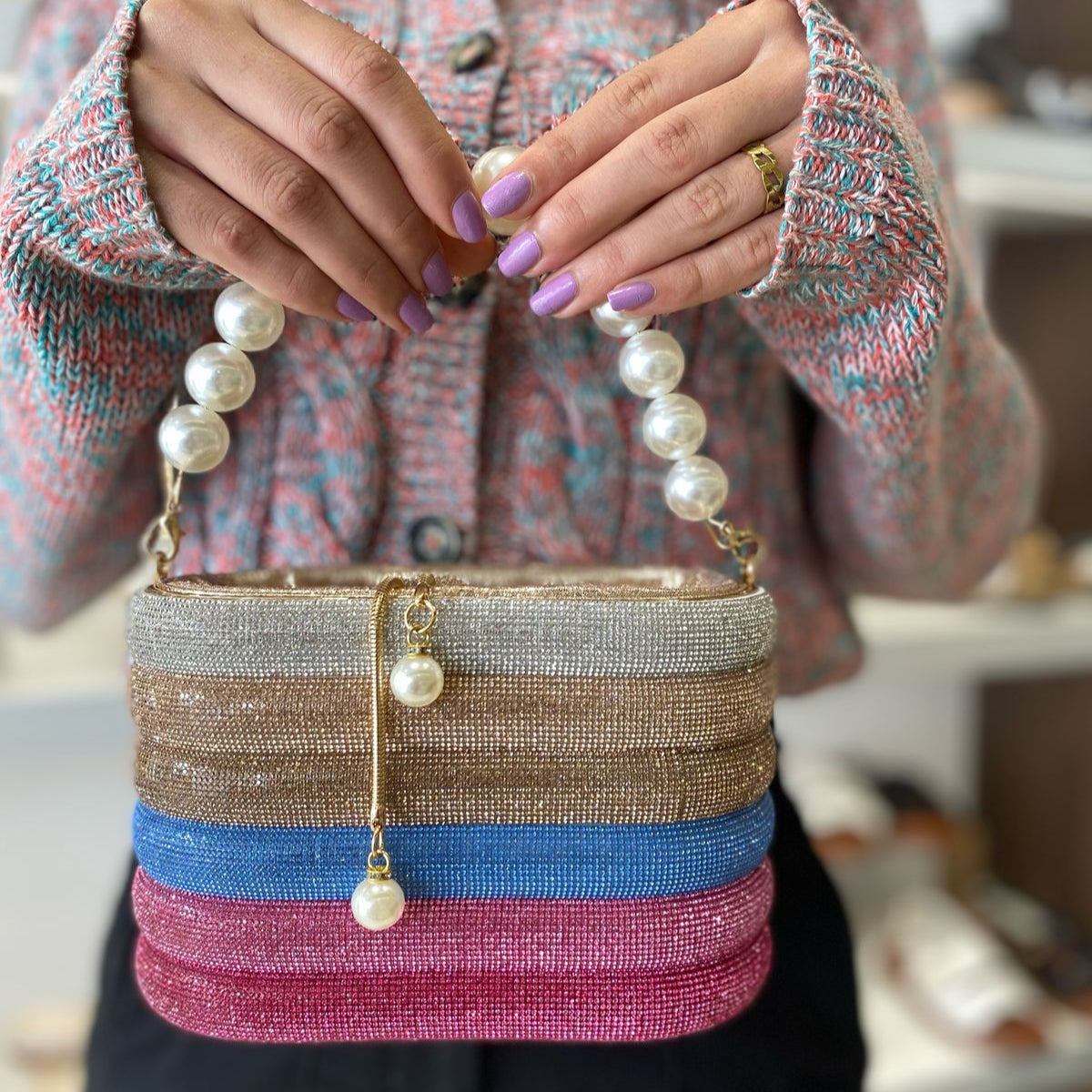 Sac en strass avec poignée en perles