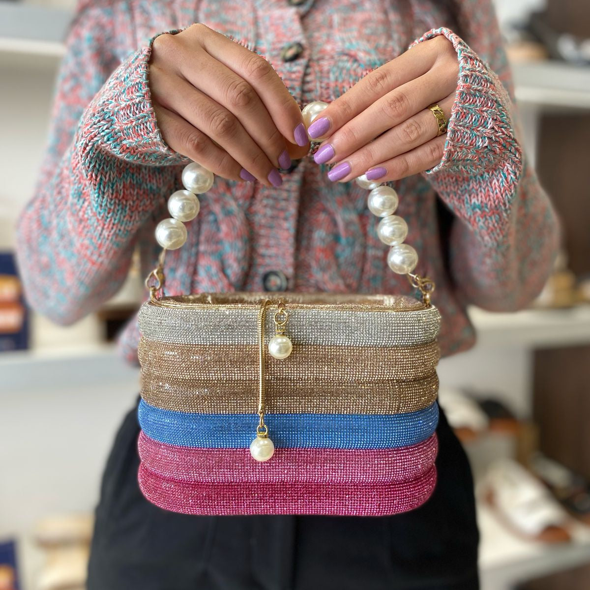 Sac en strass avec poignée en perles