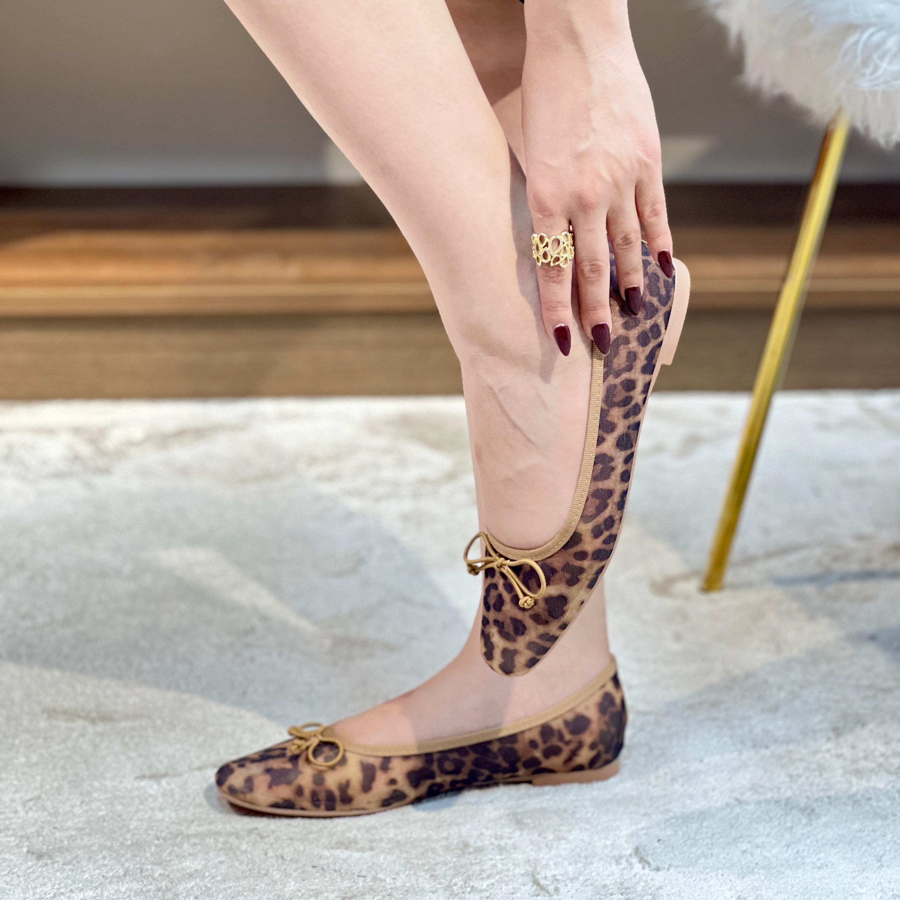 Ballerines en maille ornées