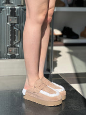 Sabot en suédine cuir fourrée à plateforme et semelle crantée