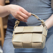 Pochette pour téléphone effet tissu tissé