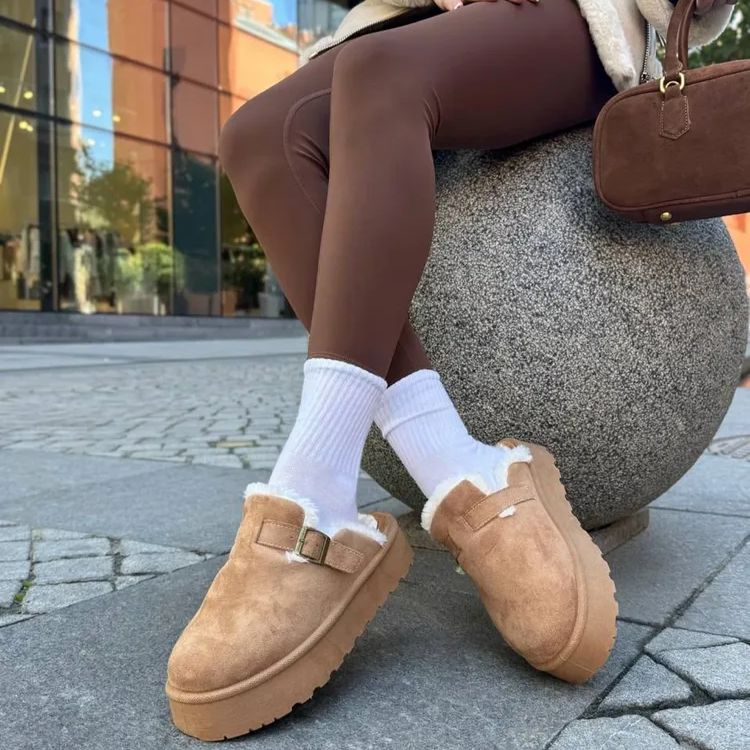 Sabot à plateforme en fourrure douce