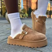 Sabot à plateforme en fourrure douce