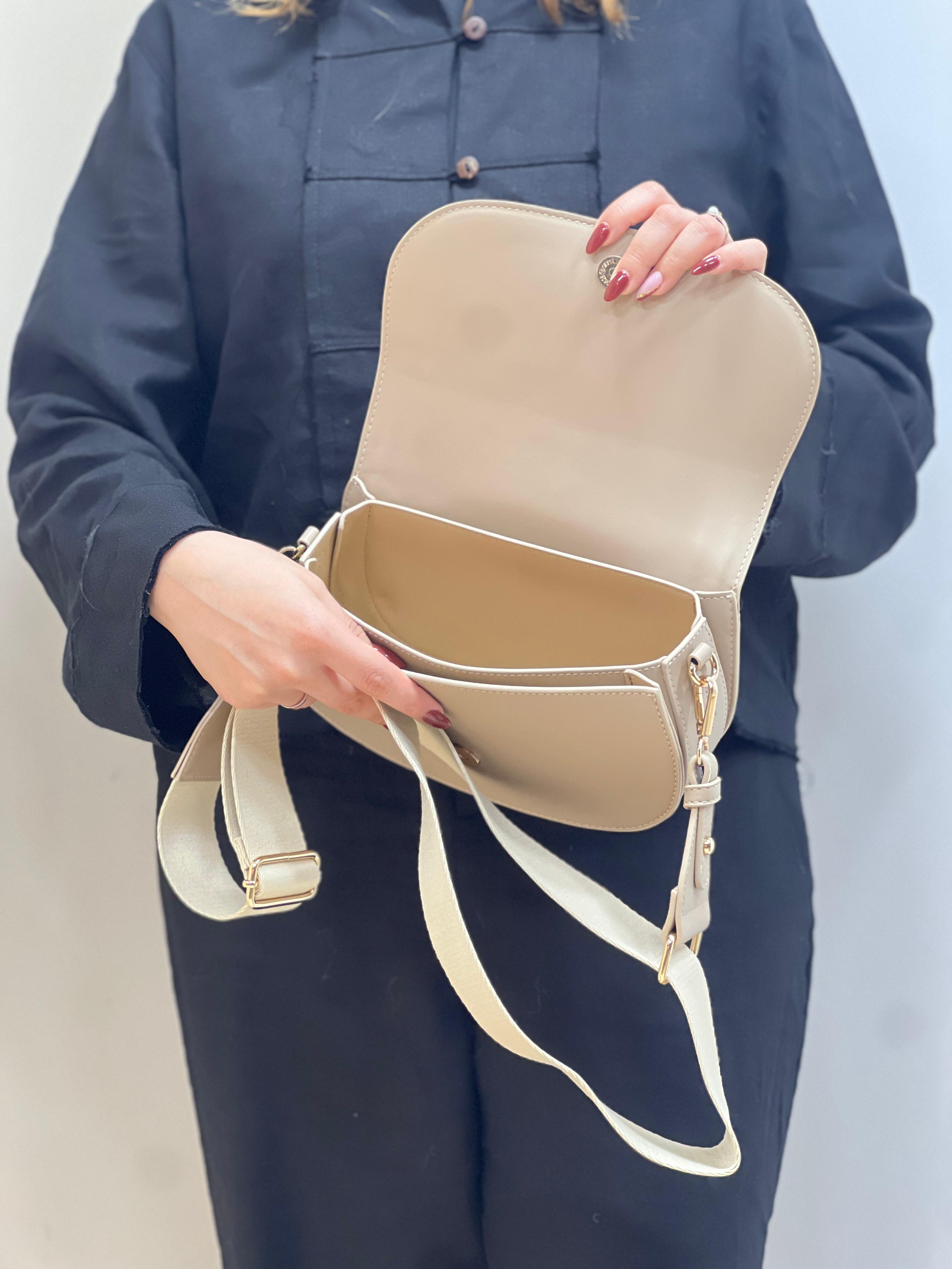 Sac À Bandoulière Tendance À Rabat De Couleur Unie