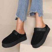 Sabot compensée en moumoute à brides réglable