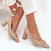 Escarpins avec boucle décorative