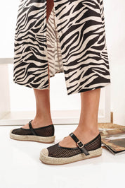 Ballerines pour femmes avec un design perforé moderne